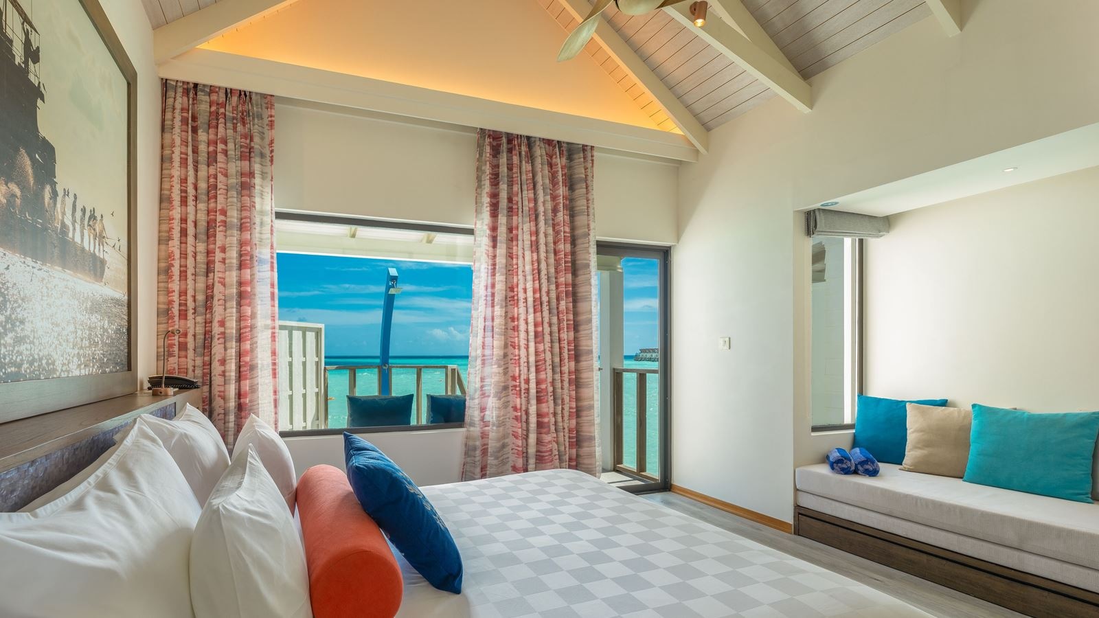 rooms-water-villa