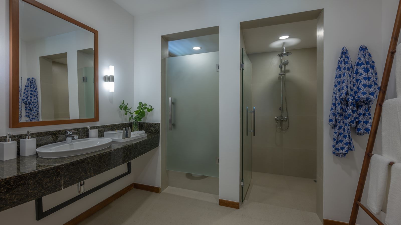 rooms-sunset-family-sky-suite