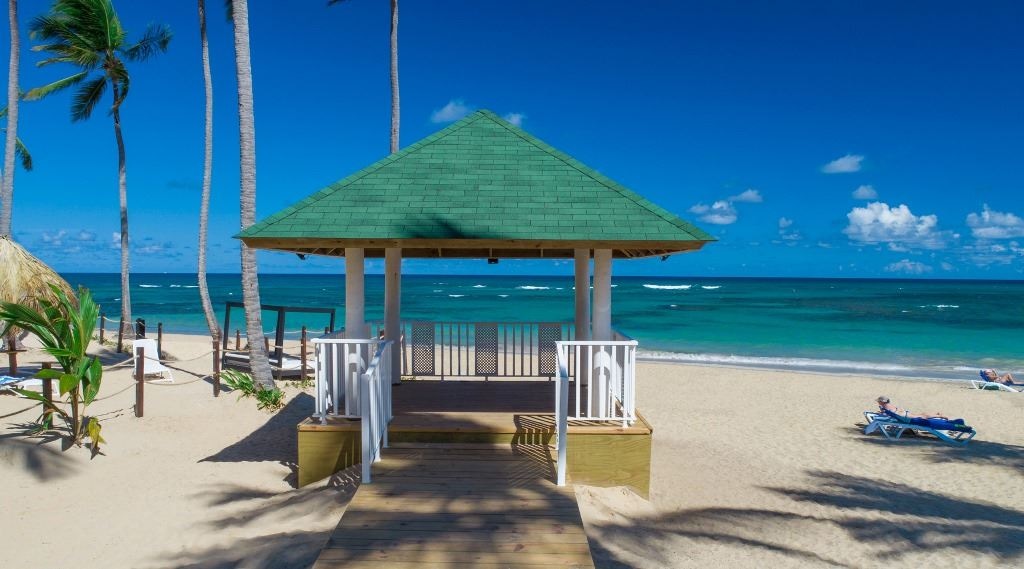 beach-main-building