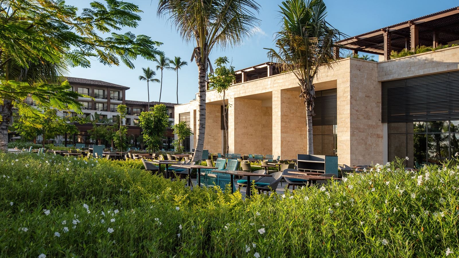 restaurants-caribbean-buffet