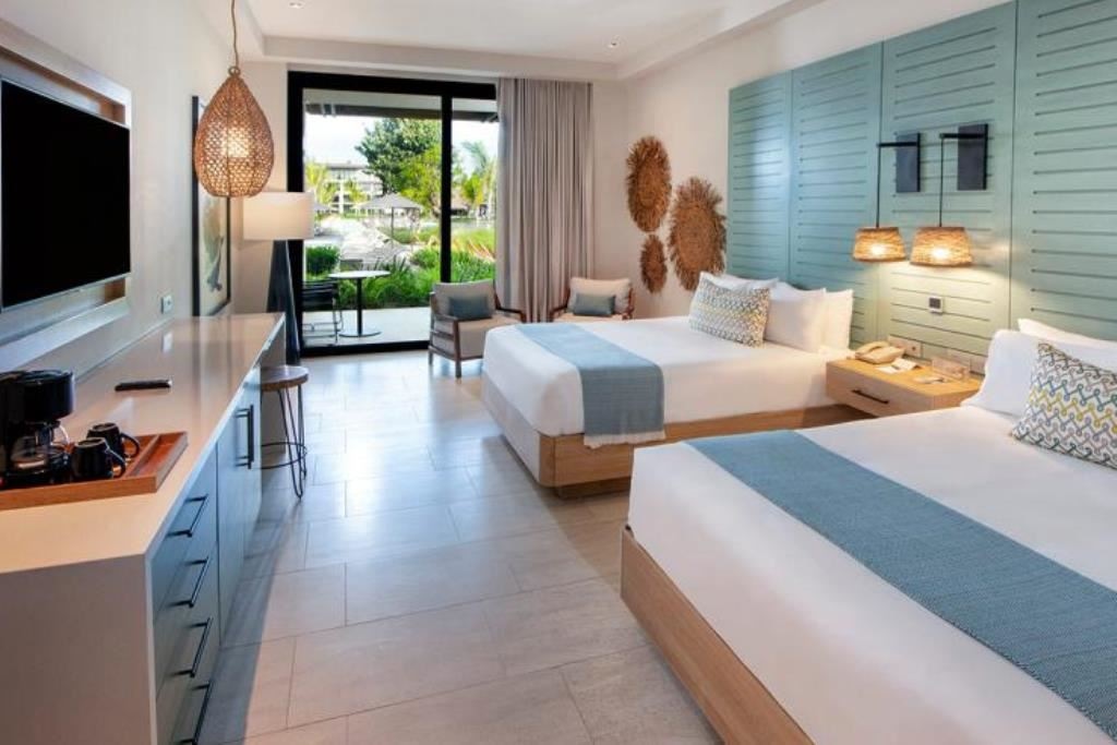 rooms-resort-queen--ocean-view-junior-suite