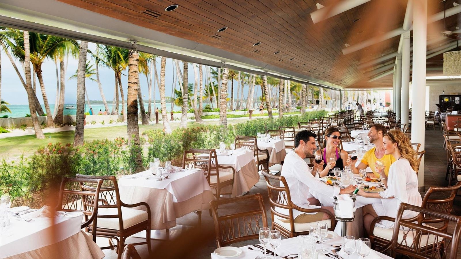 restaurants-caribbe-buffet