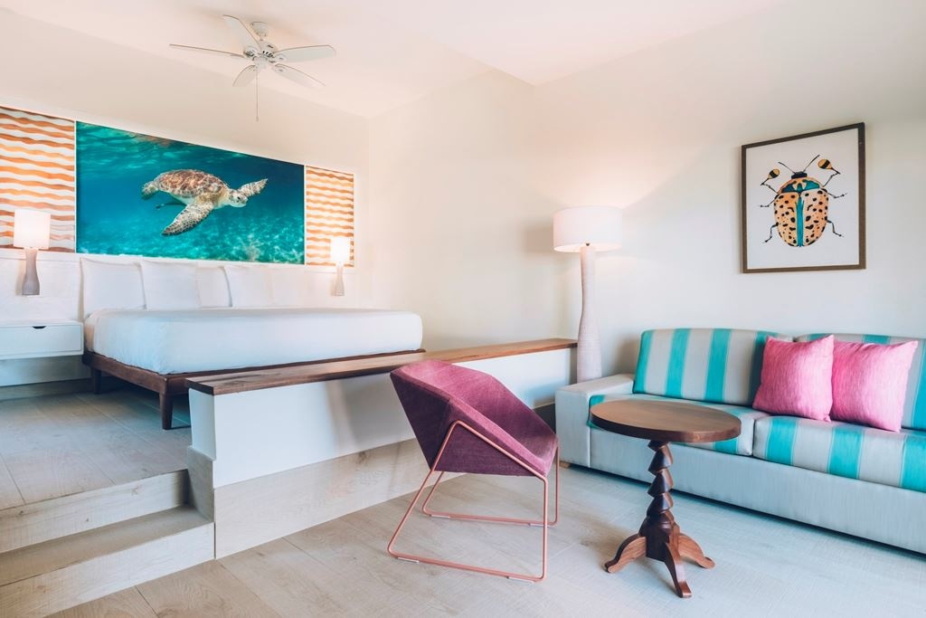 rooms-junior-suite-near-pool