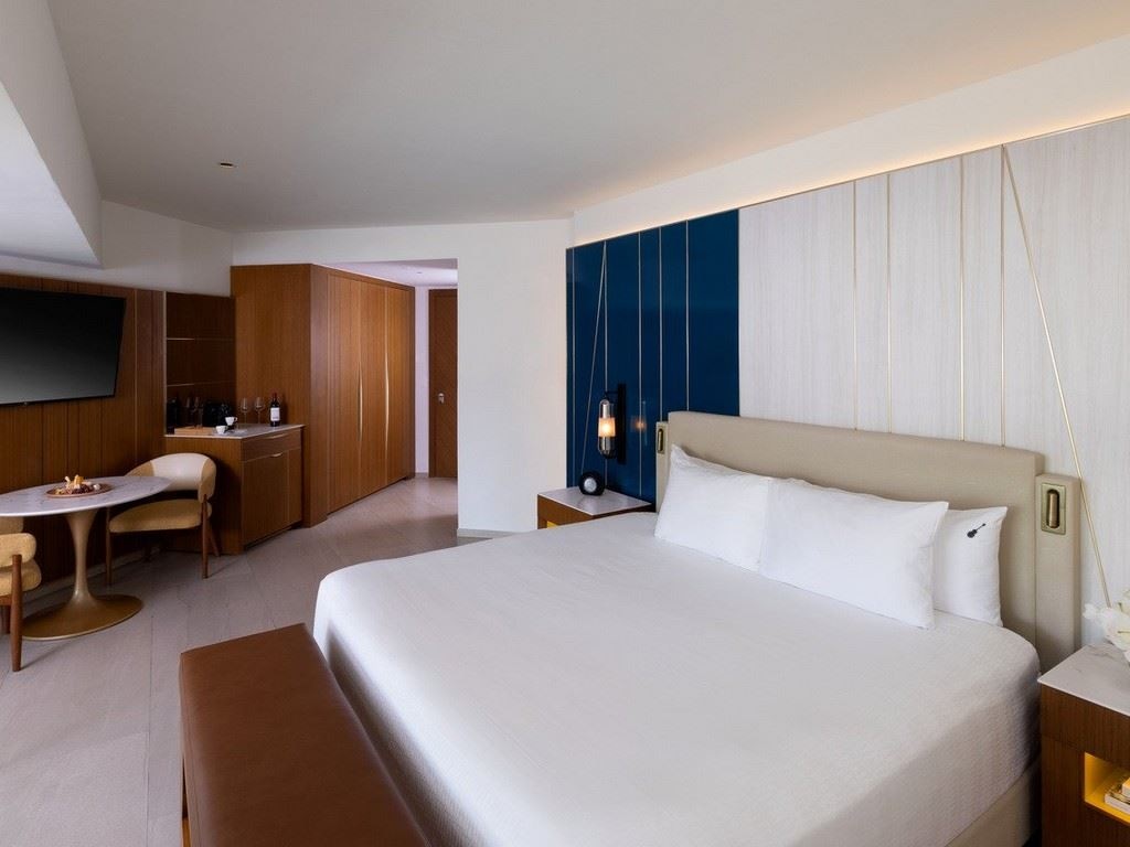 rooms-caribbean-suite