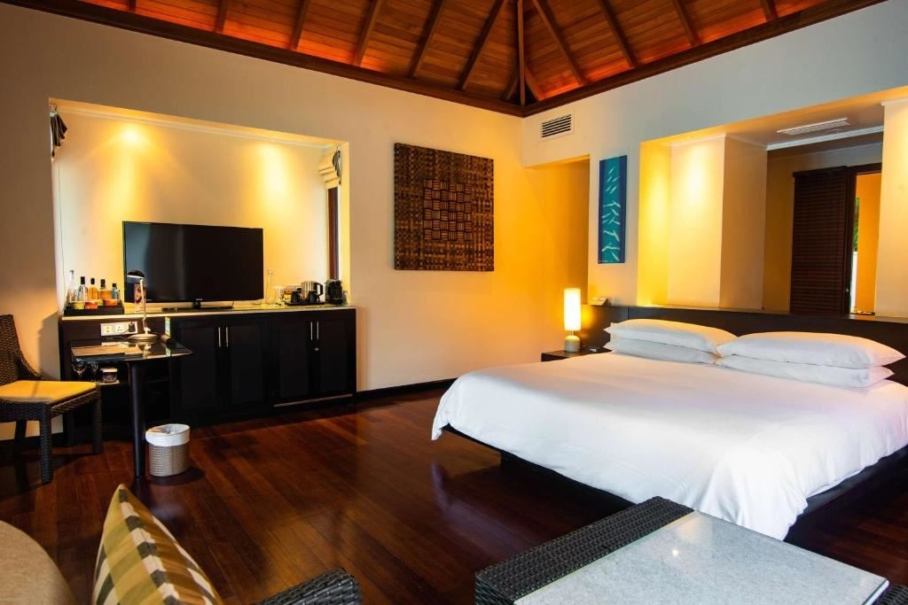 rooms-king-beachfront-villa-with-plunge-pool