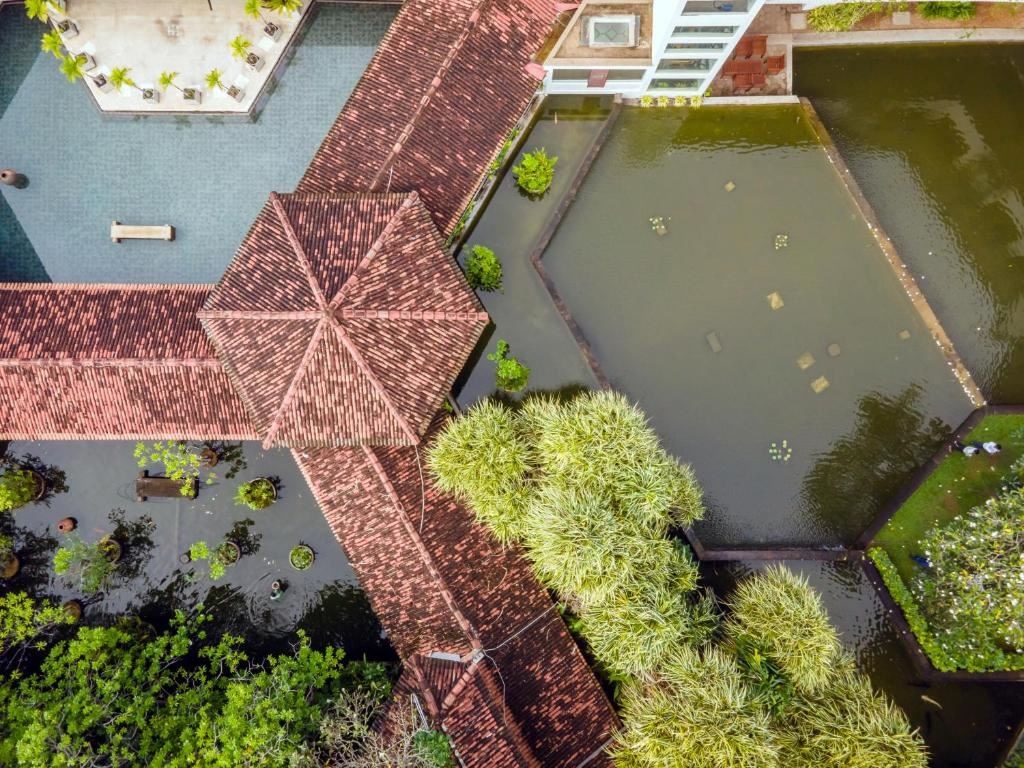 general-main-building