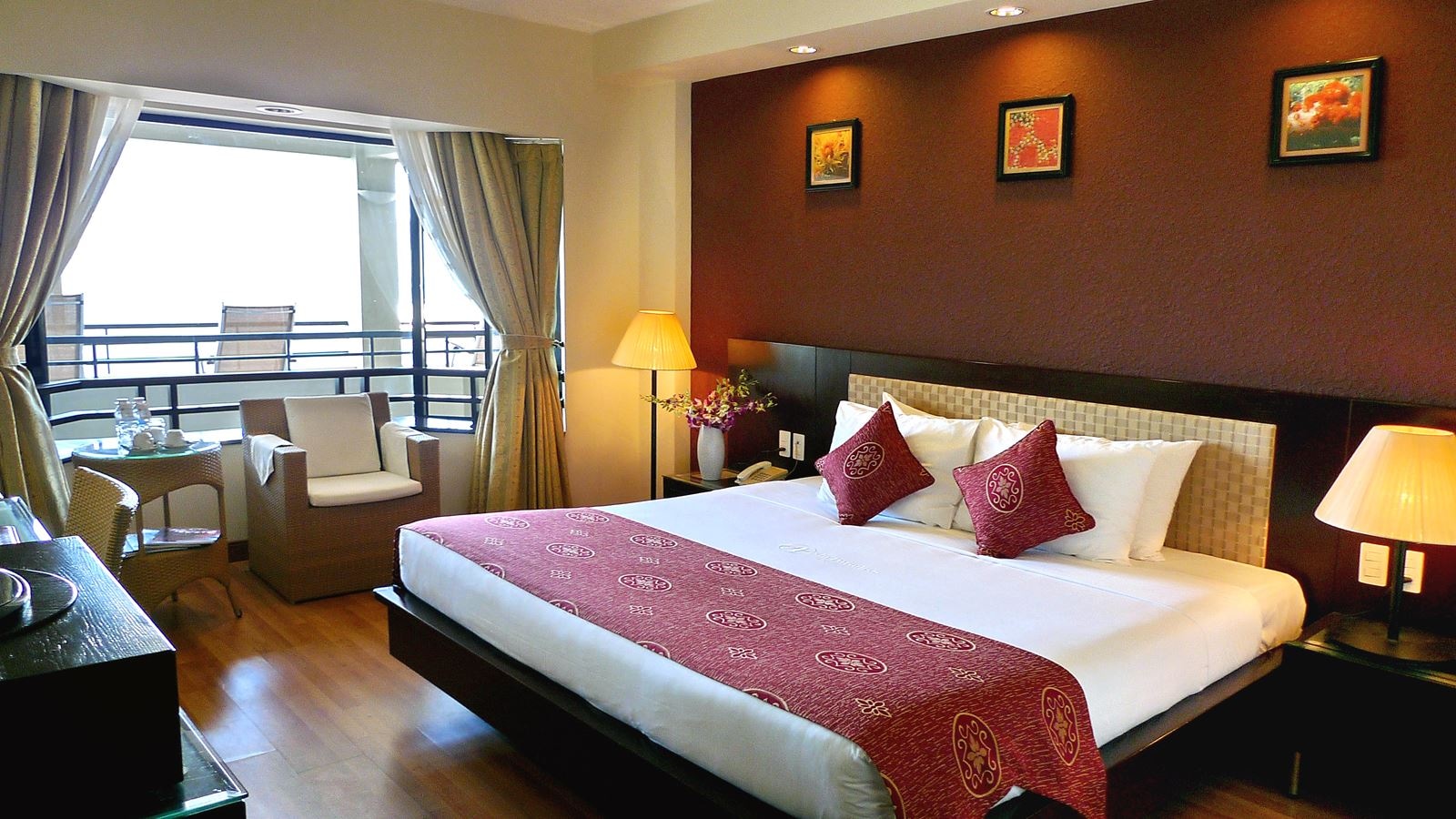rooms-superior-room