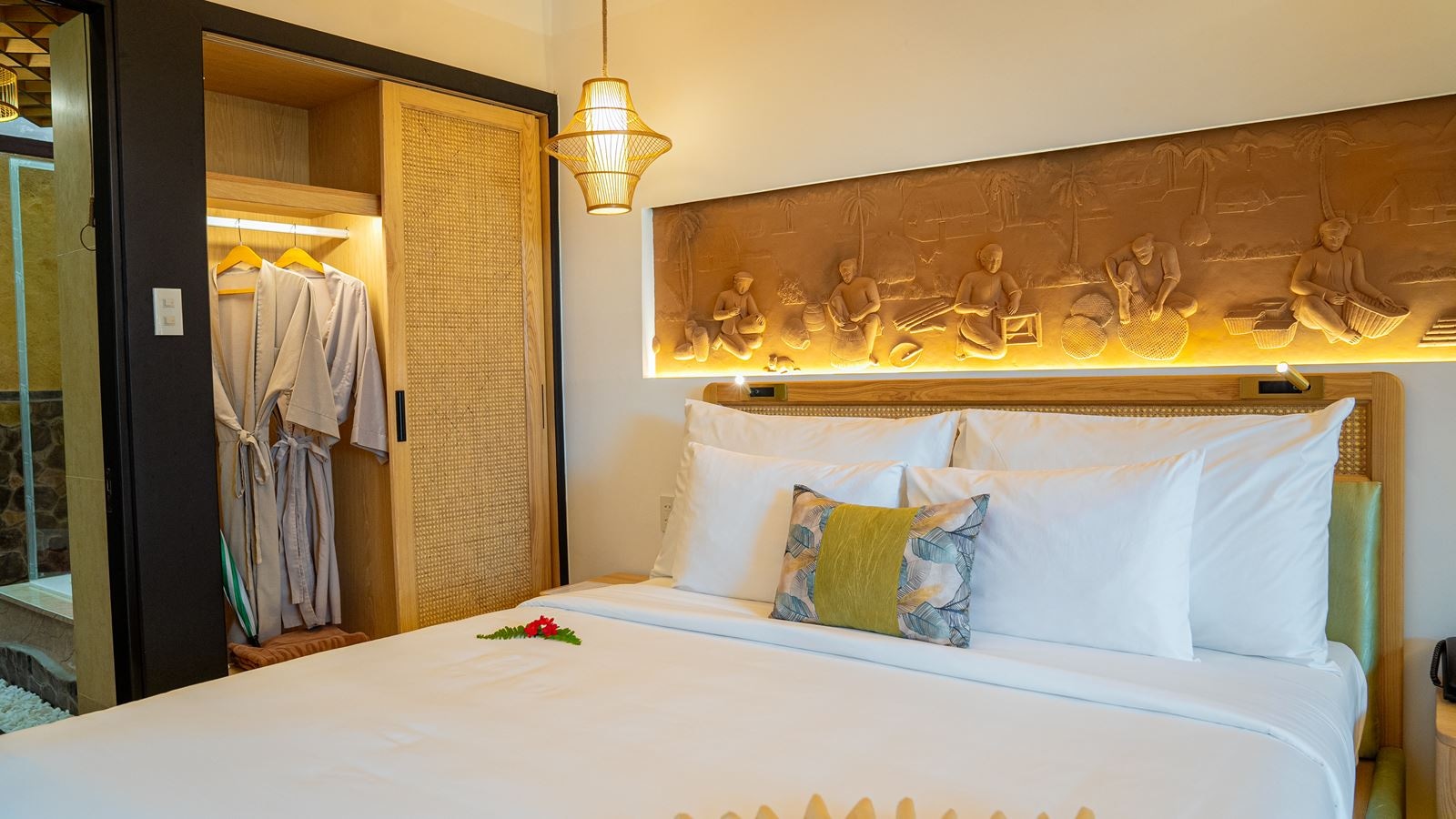 rooms-serene-elite-beachfront-bungalow-premier-child-without-extra-bed