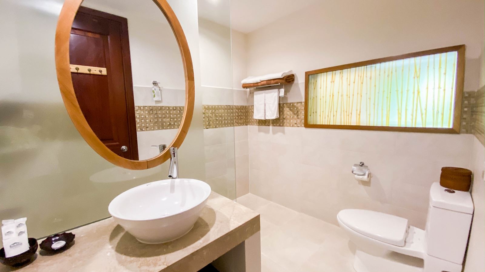 rooms-the-nova-deluxe-garden-view-with-balcony