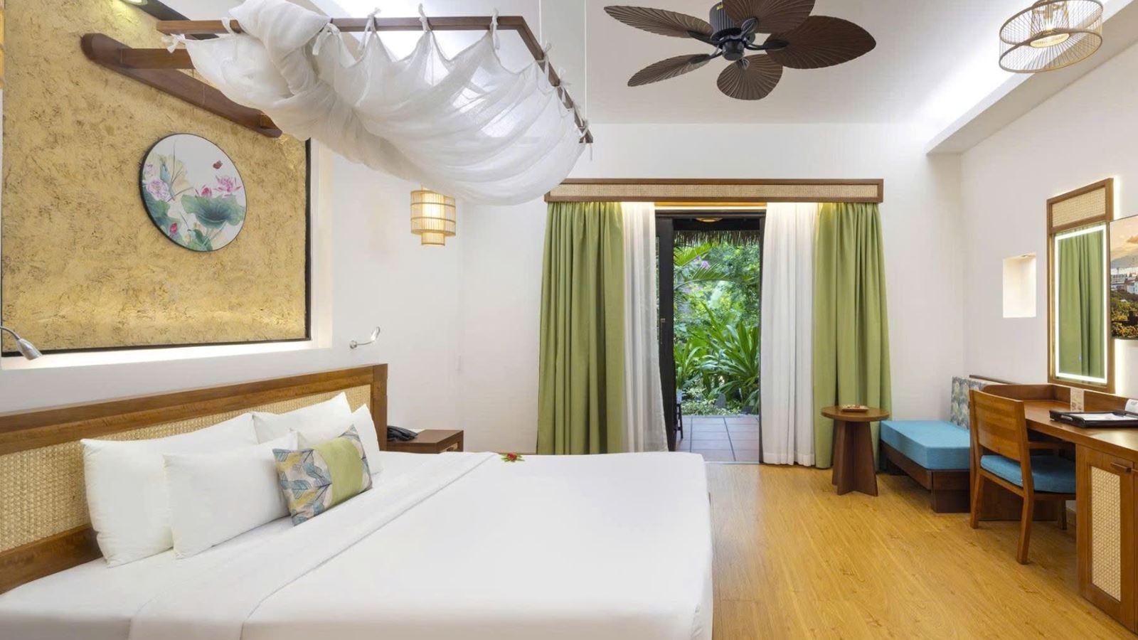 rooms-wellbeing-bungalow-garden-view