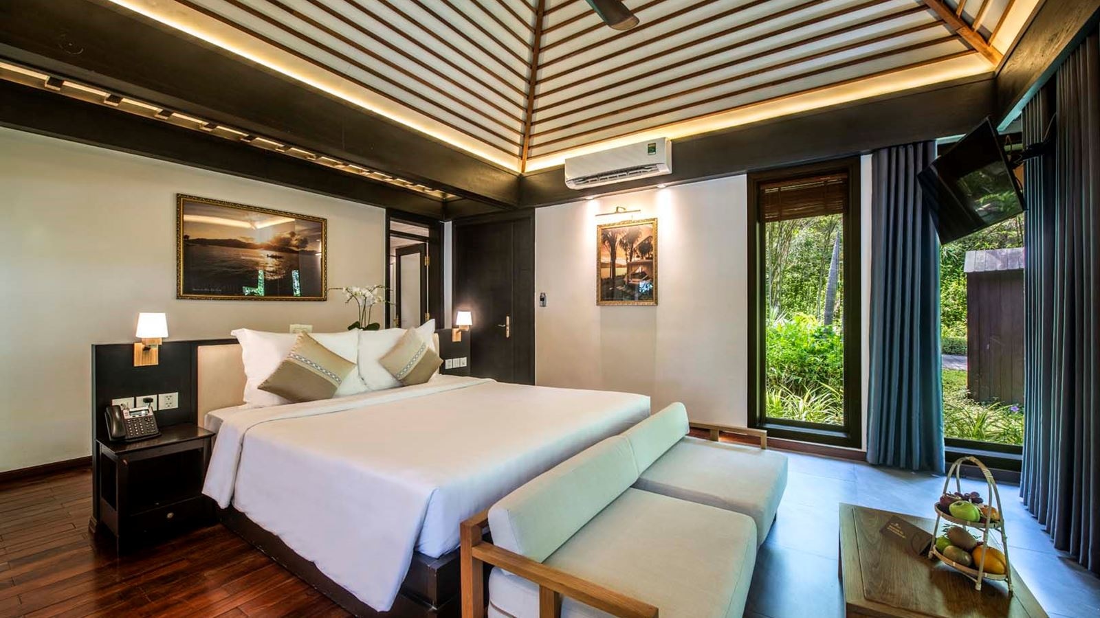 rooms-deluxe-bungalow-sea-view-child-without-extra-bed