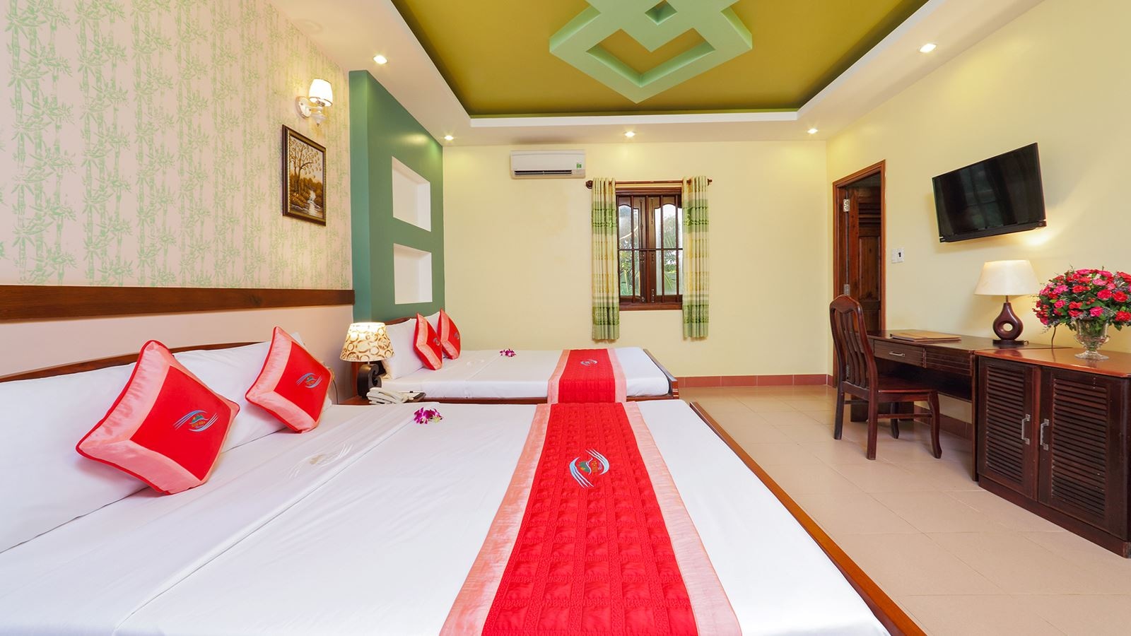 rooms-family-room