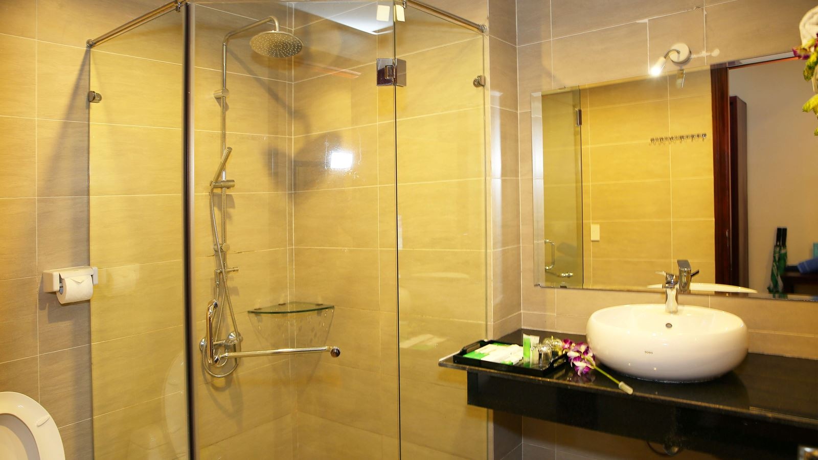 rooms-deluxe-ocean-view-with-balcony