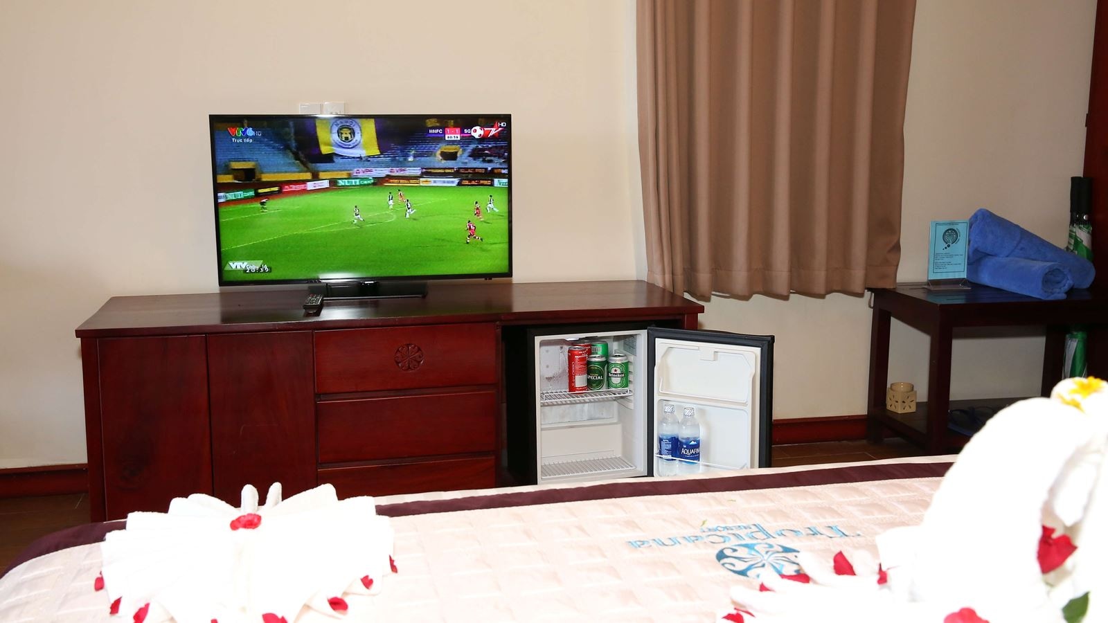 rooms-deluxe-ocean-view-with-balcony