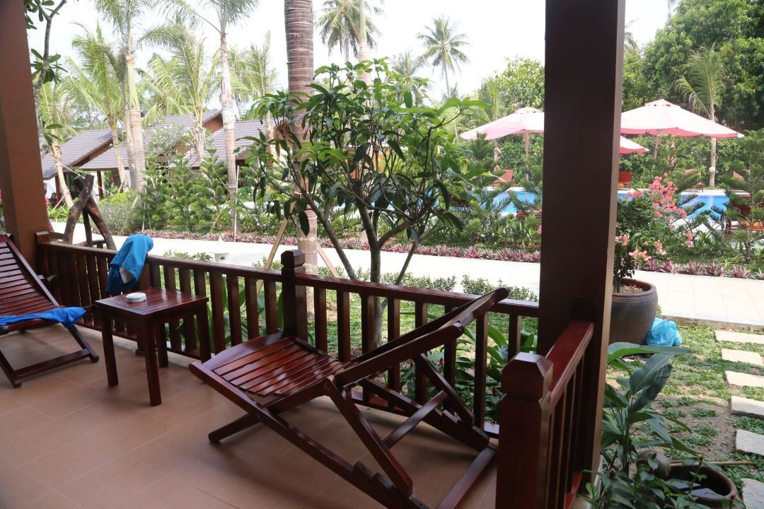 rooms-deluxe-garden-view-with-balcony