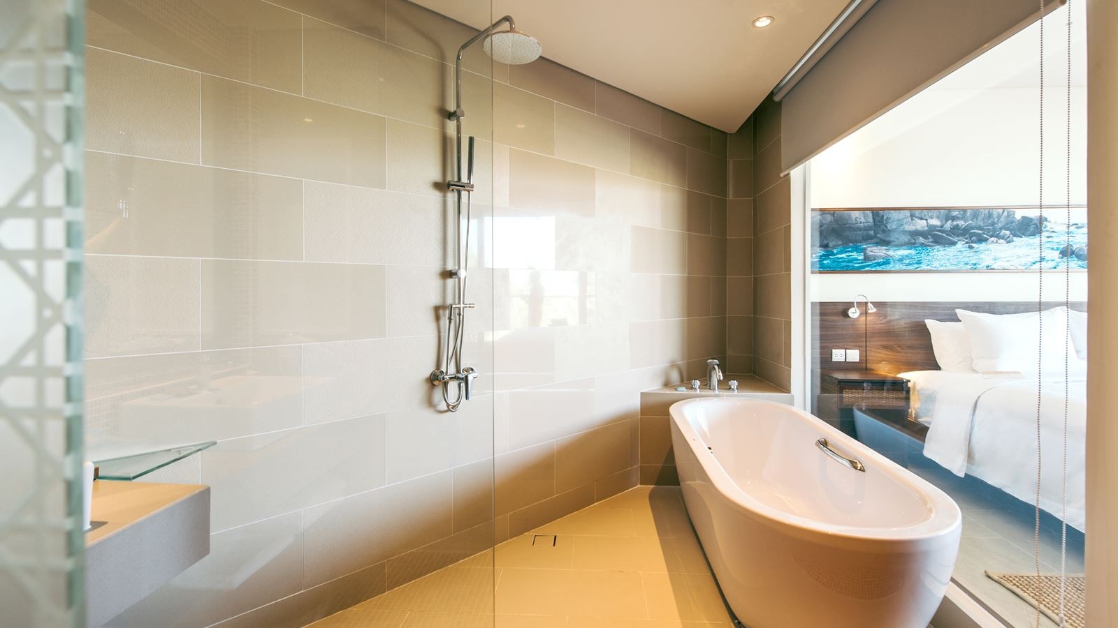 rooms-suite-with-balcony