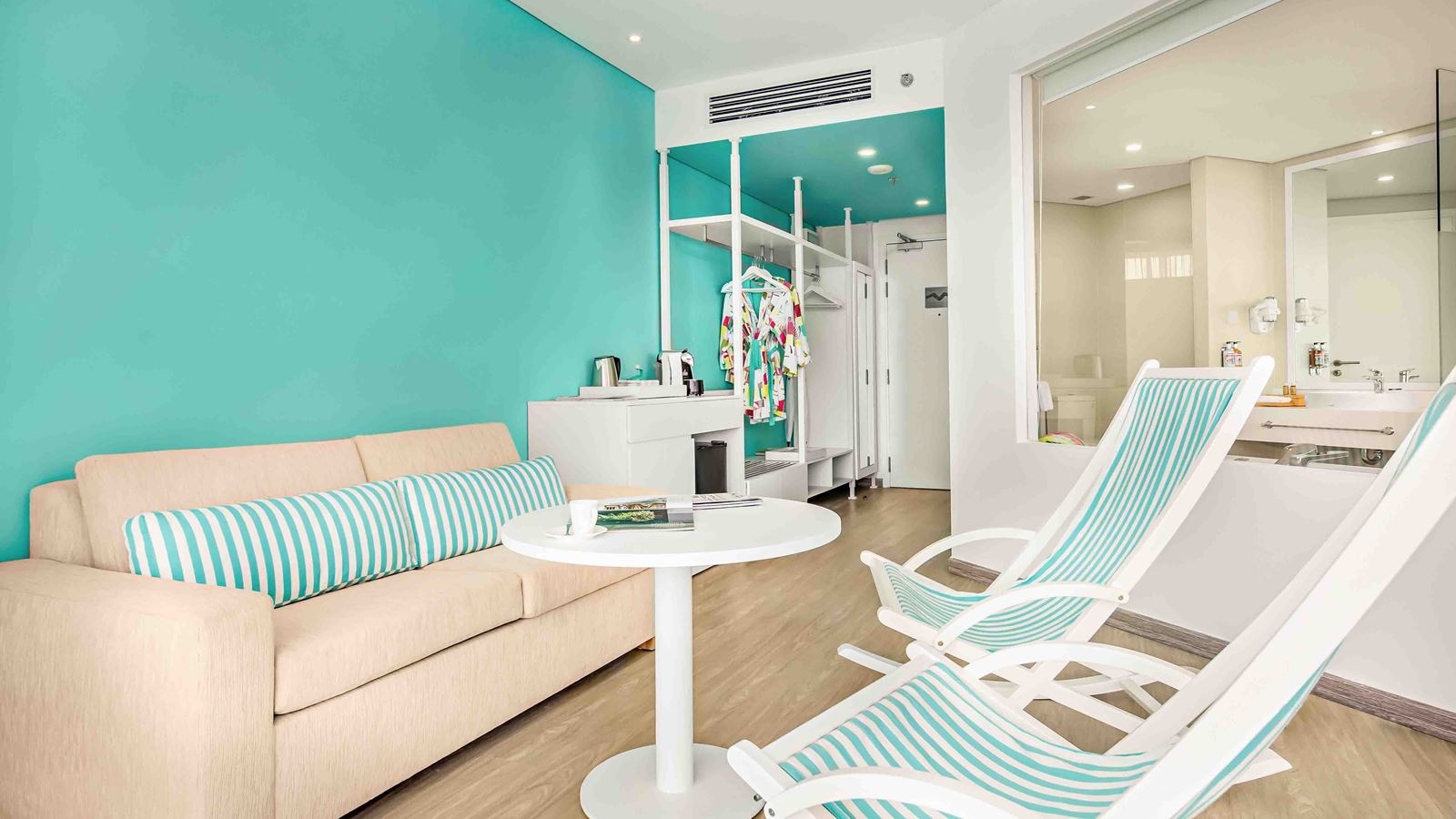 rooms-xtra-sol-junior-suite