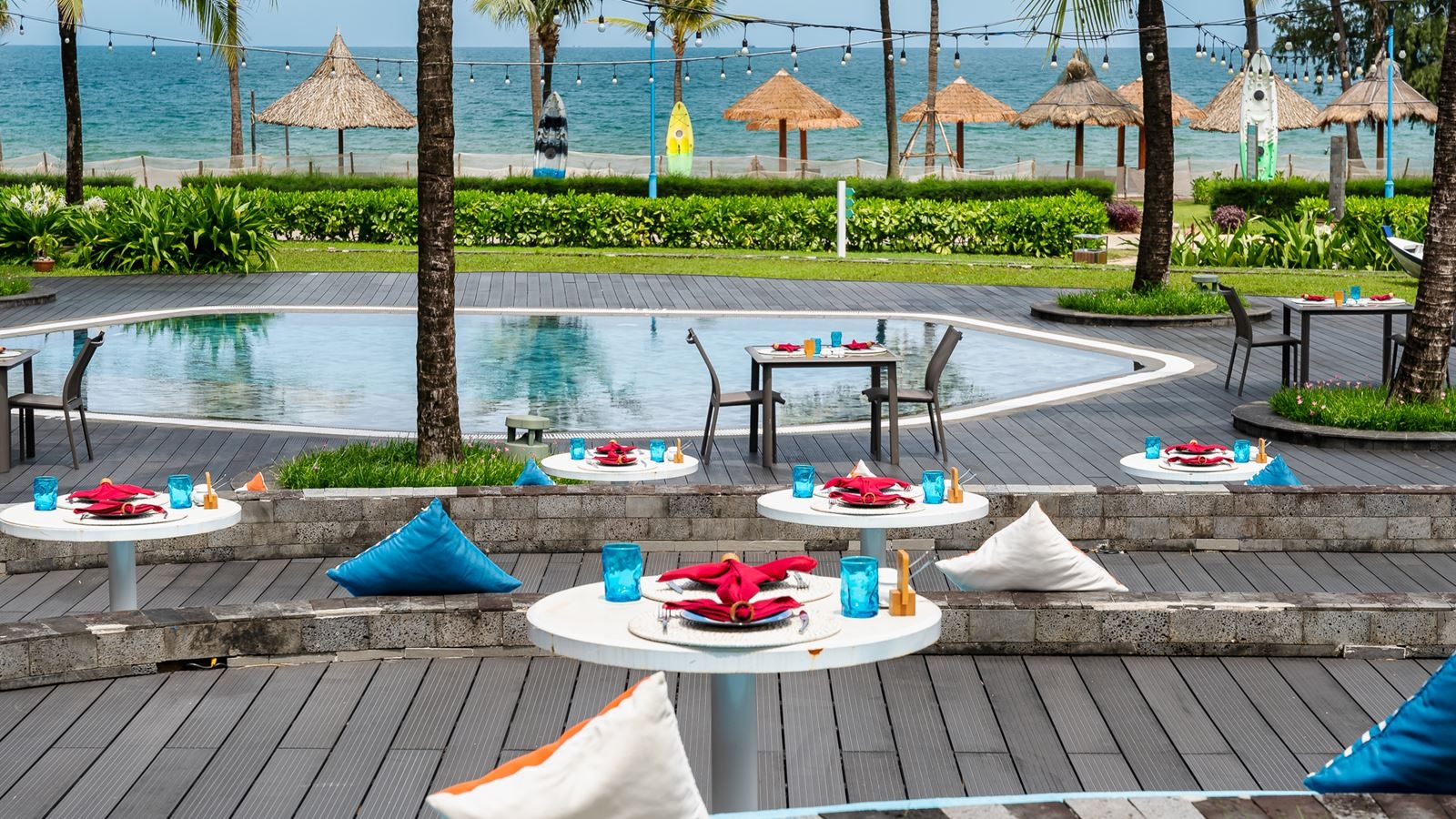 restaurants-ola-beach-club