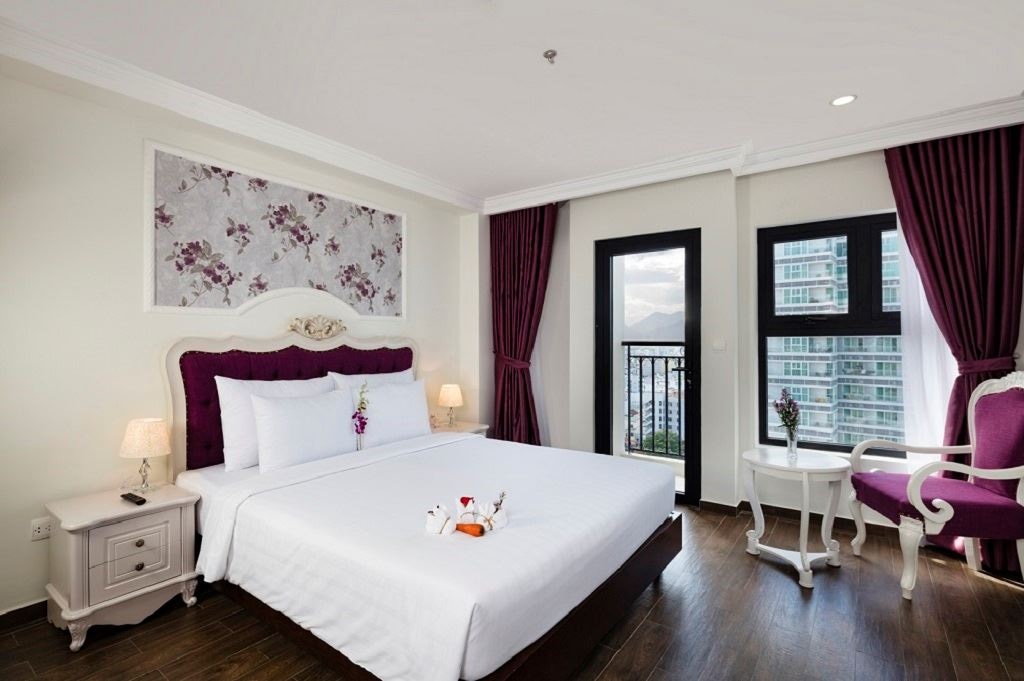 rooms-premier-dbltwn-with-balcony