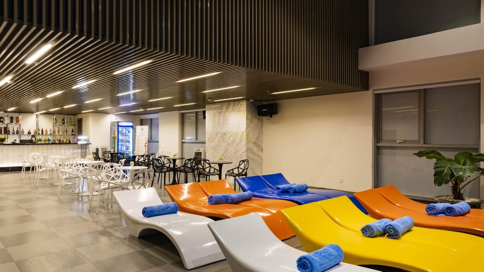 pools-indoor-pool