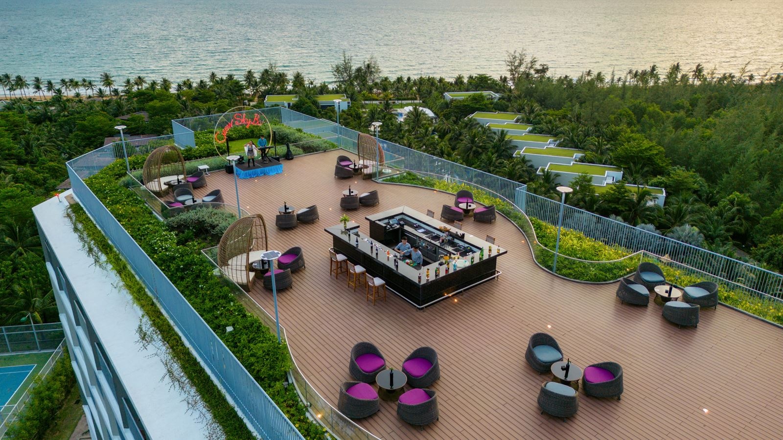 bars-cview-sky-bar