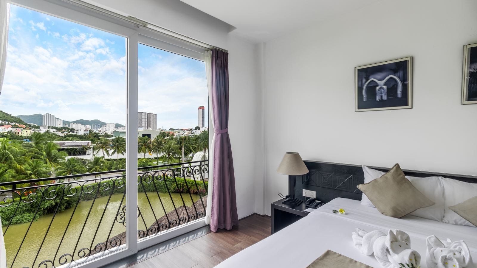 rooms-premier-pool-or-river-view-child-without-extra-bed