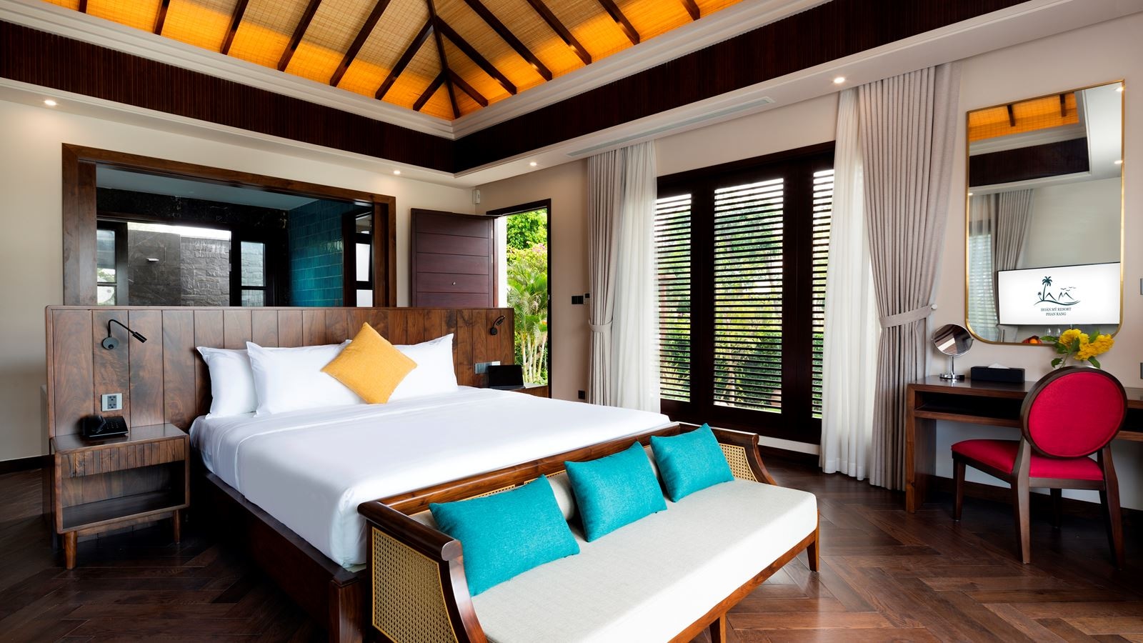 rooms-garden-villa-with-balcony