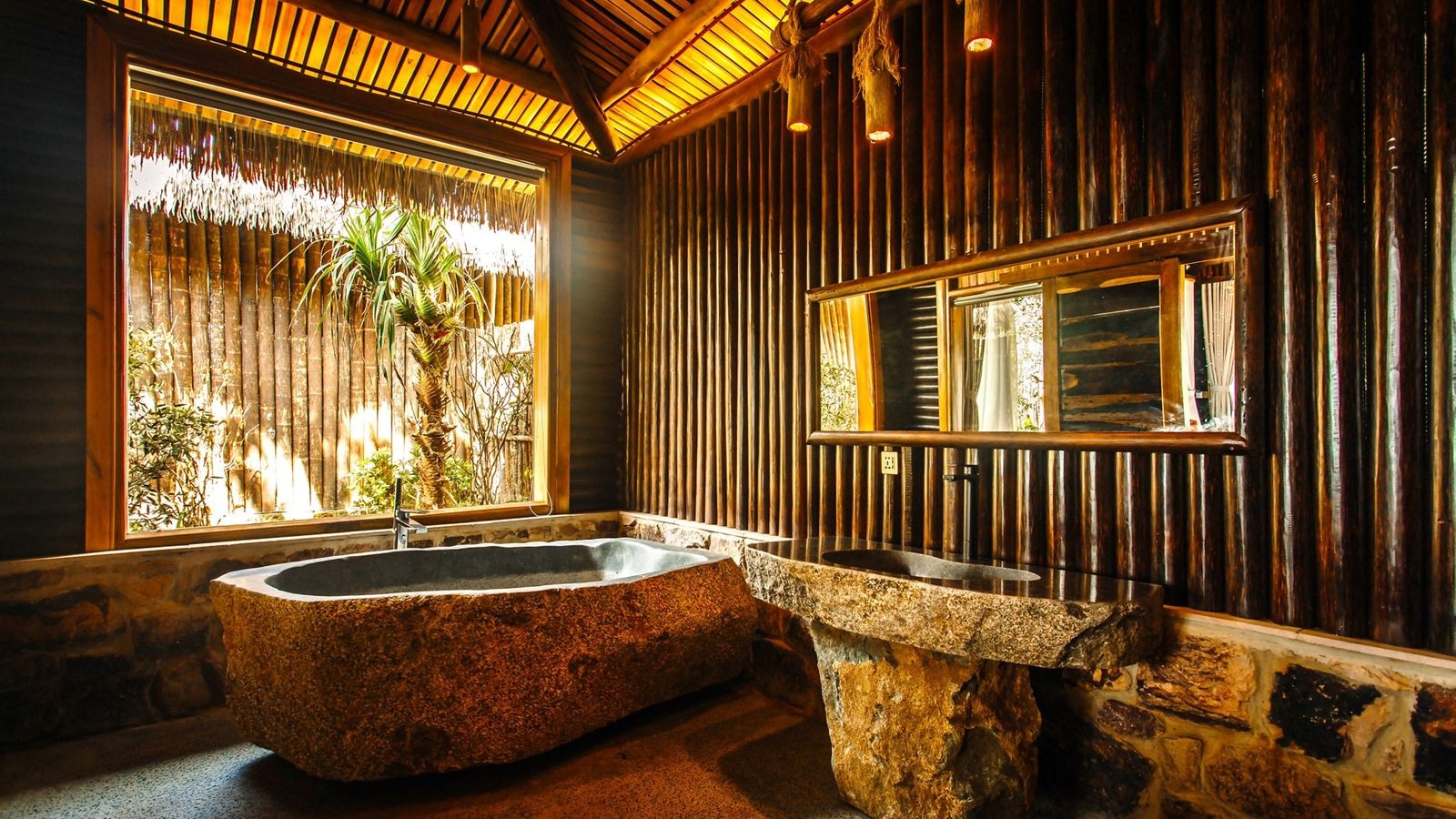 rooms-villa-bayfront-ong-lang-3bedroom