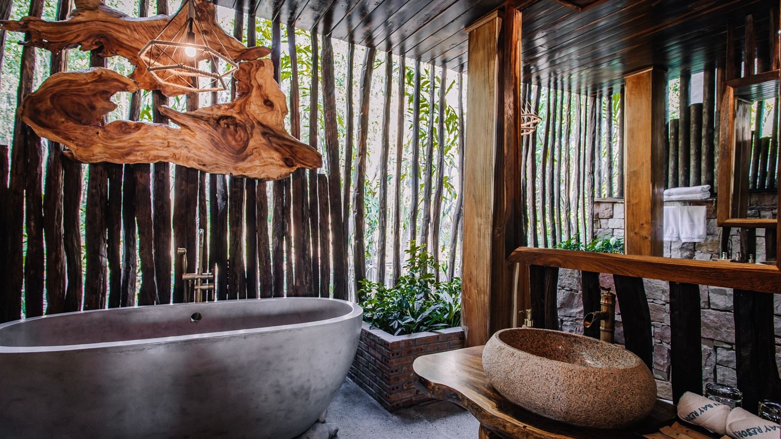 rooms-premium-ocean-breeze-bungalow