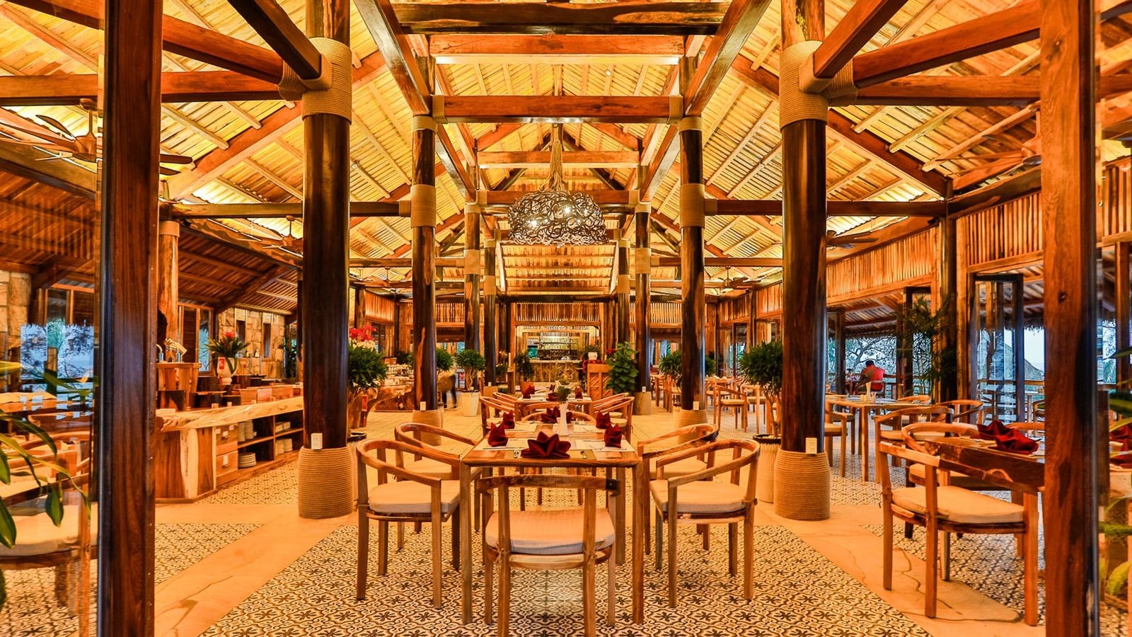 restaurants-tree-house-restaurant