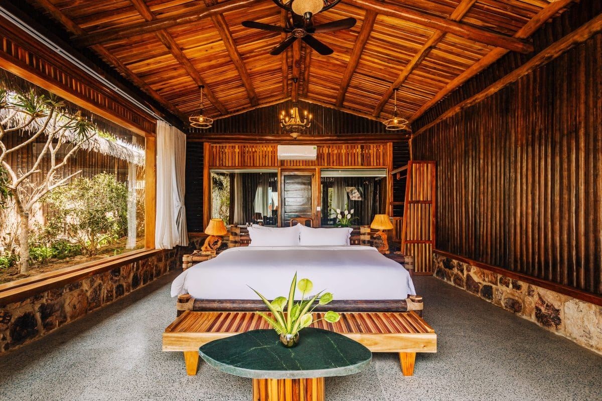 rooms-villa-bayfront-ong-lang-1bedroom