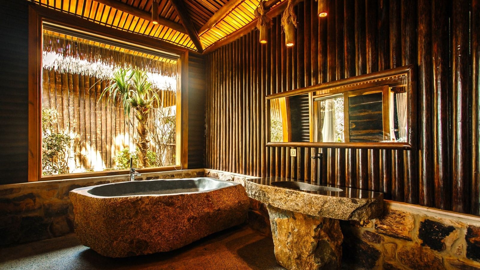 rooms-villa-bayfront-ong-lang-3bedroom