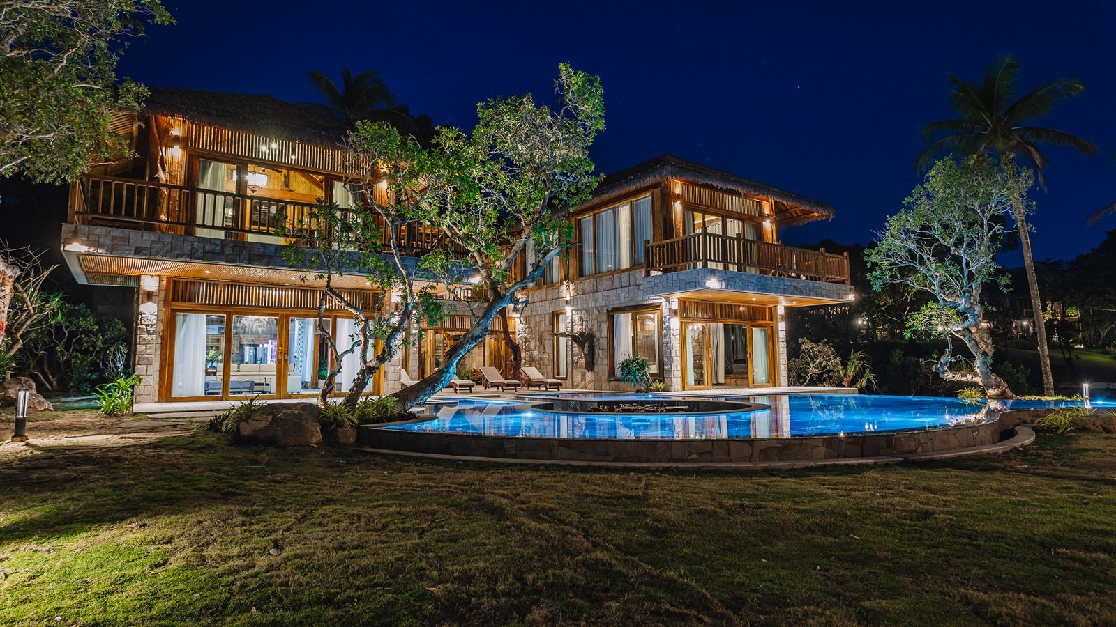 rooms-president-villa-bayfront-ong-lang