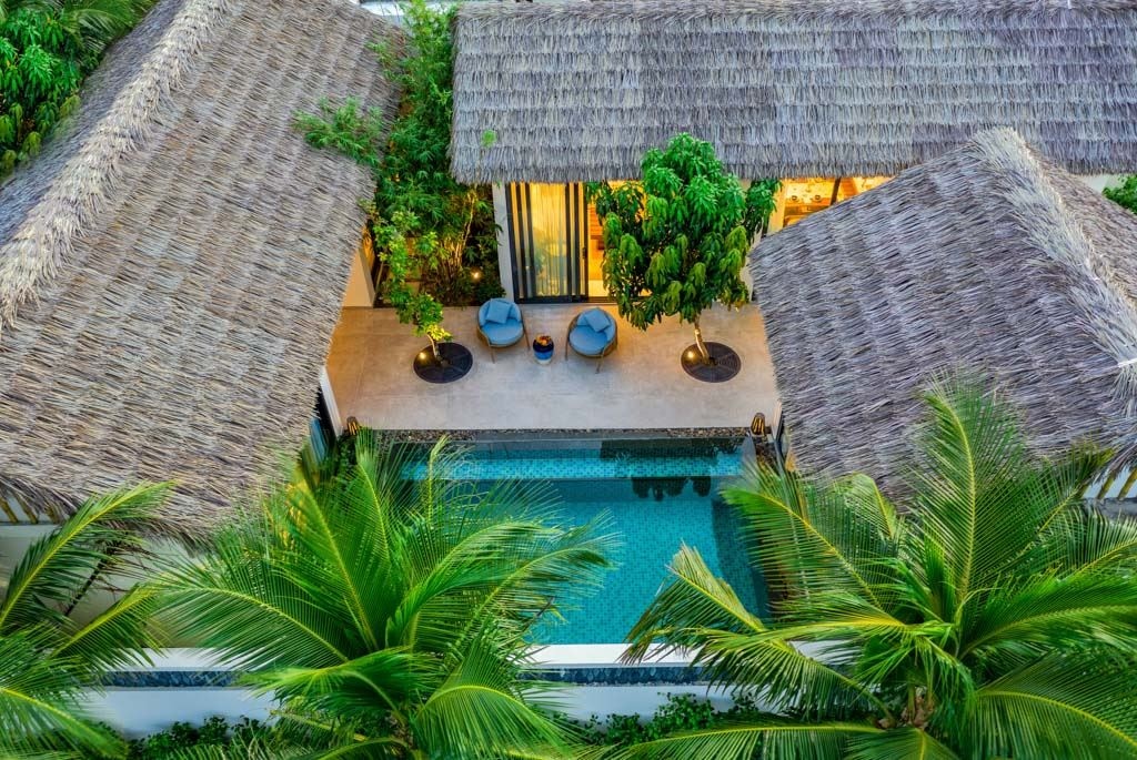 rooms-3bedroom-garden-pool-villa-no-extra-bed