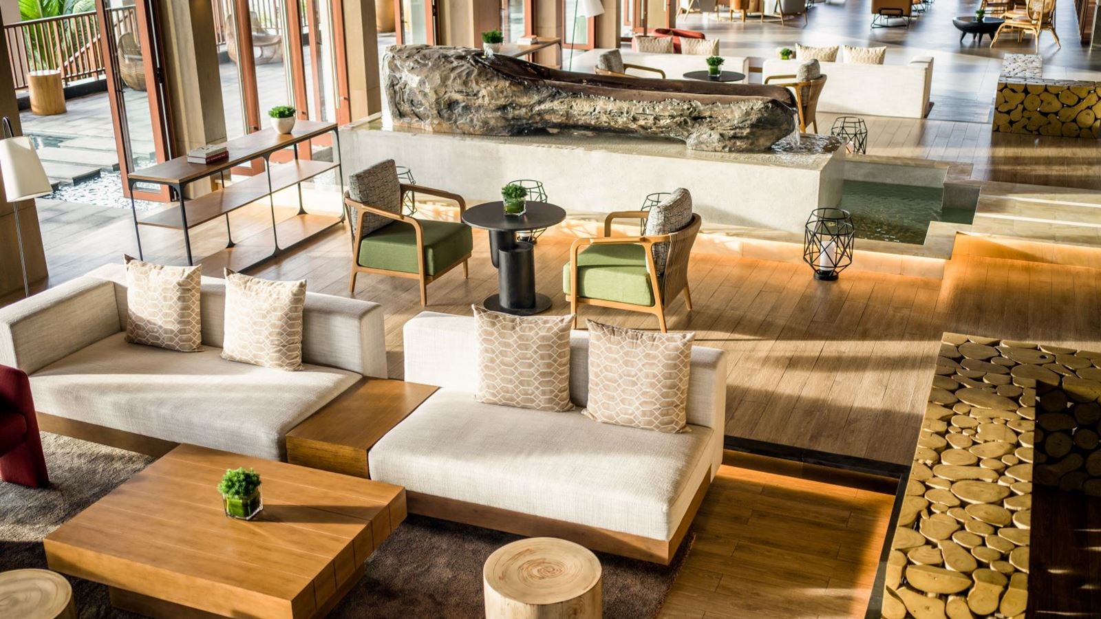 restaurants-the-lounge