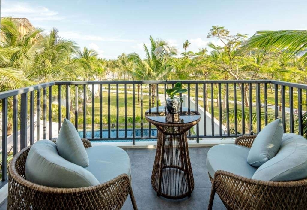 rooms-1bedroom-ocean-pool-villa-child-without-extra-bed