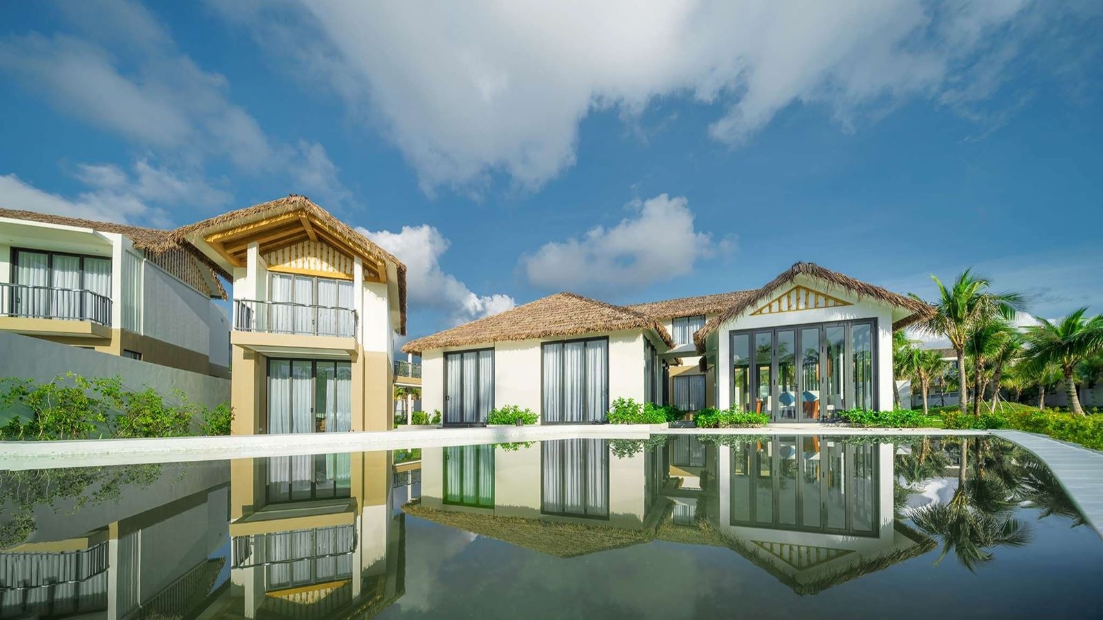 rooms-4bedroom-grand-deluxe-pool-villa-child-without-extra-bed