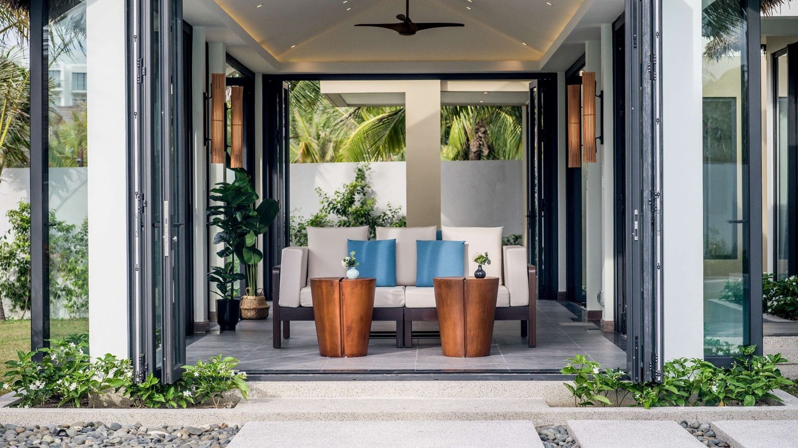 rooms-4bedroom-grand-deluxe-pool-villa-child-without-extra-bed