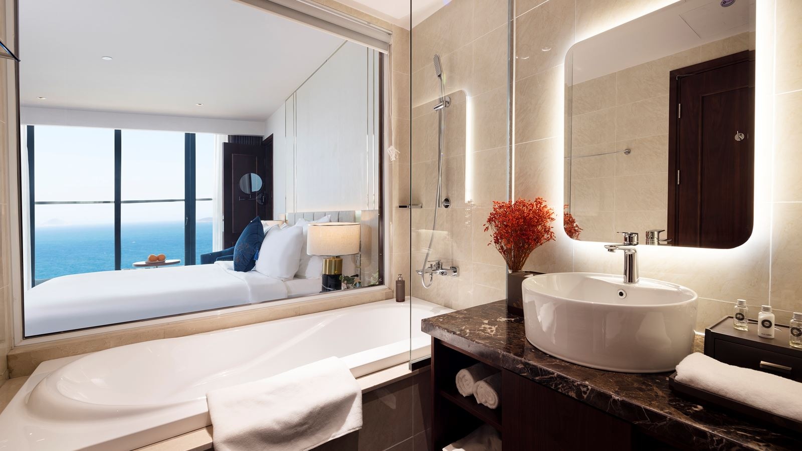 rooms-premier-seaview-with-balcony-child-without-extra-bed