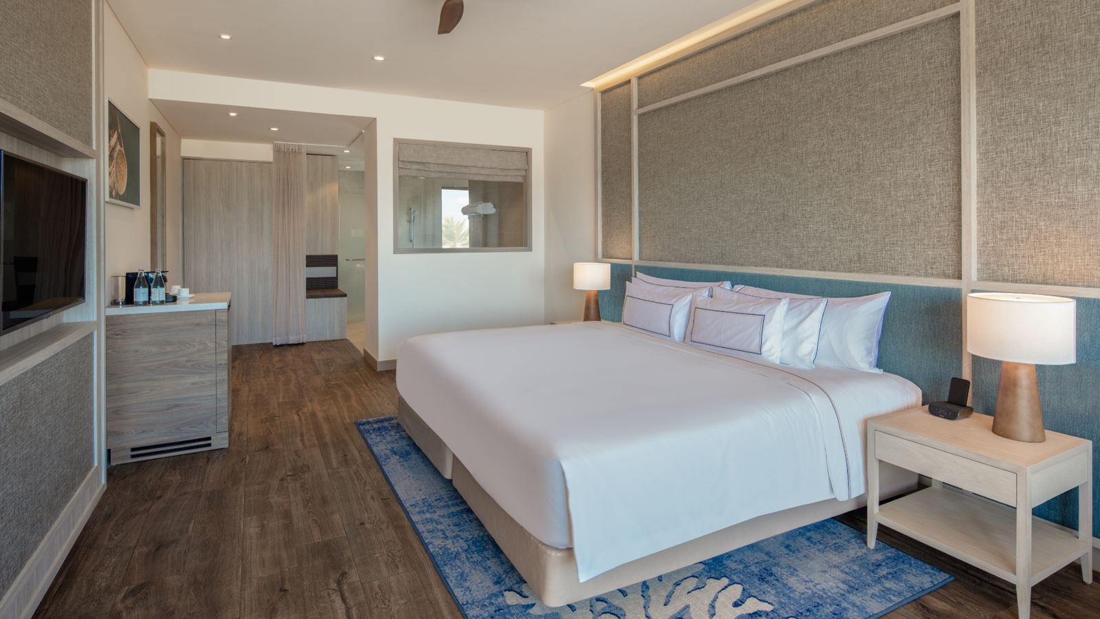 rooms-the-level-2bedroom-oceanfront-pool-villa