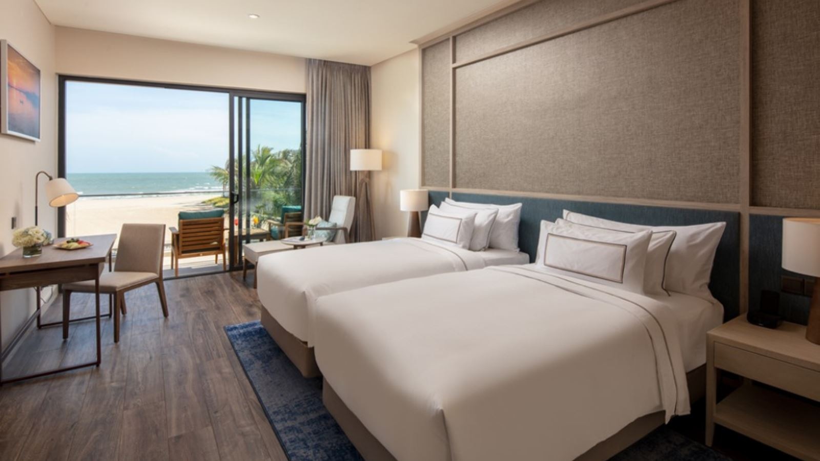 rooms-the-level-3bedroom-oceanfront-pool-villa