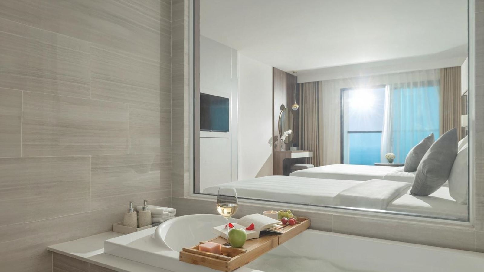 rooms-premier-ocean-view-with-balcony-child-without-extra-bed