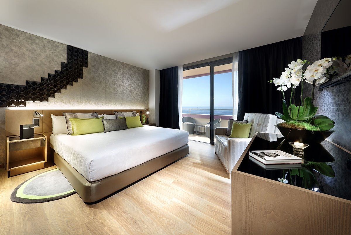 rooms-deluxe-platinum-balcony-or-terrace