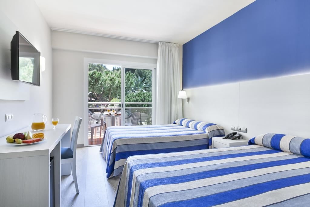 rooms-standard-room-balcony-or-terrace