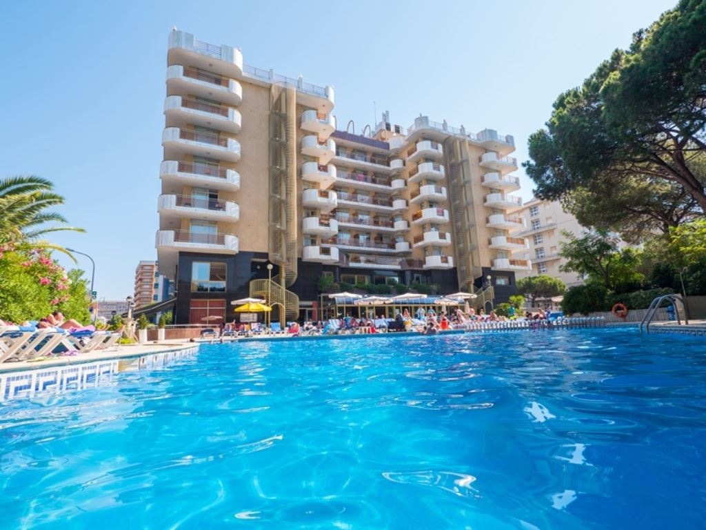 pools-outdoor-pool