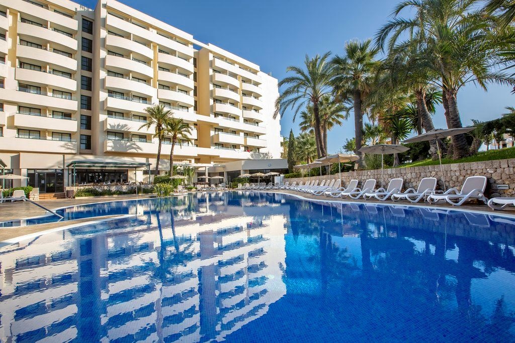 pools-outdoor-pool