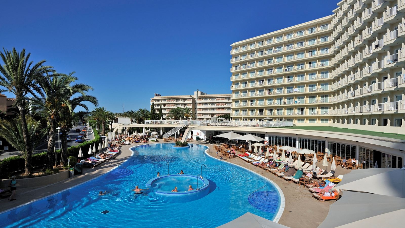 pools-outdoor-pool
