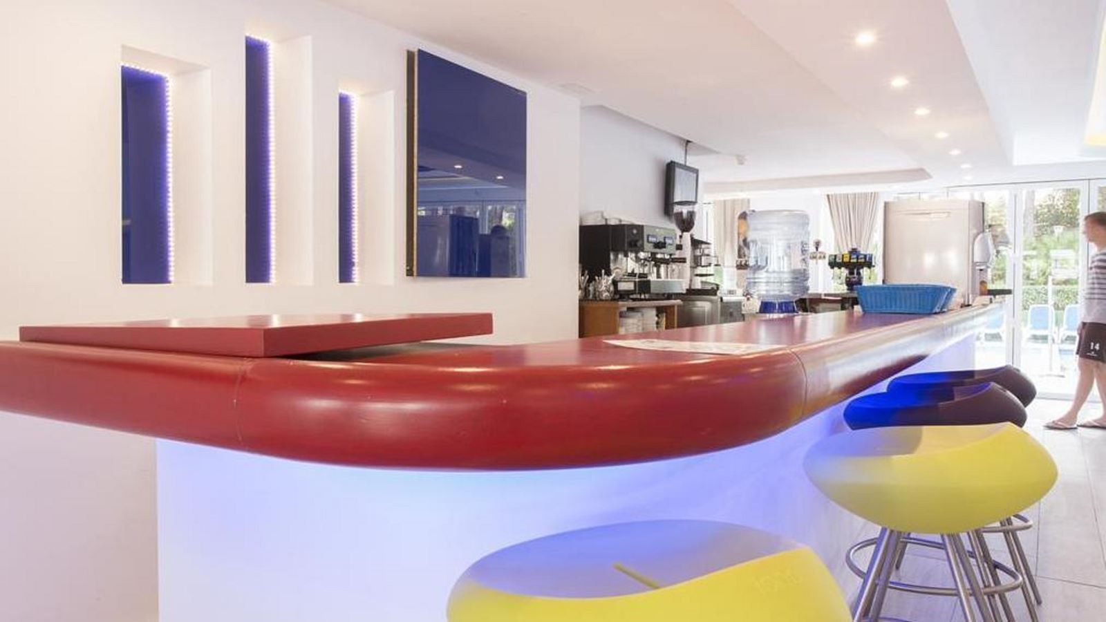 bars-poolbar