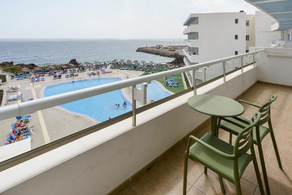 rooms-my-favorite-club-suite-ocean-view
