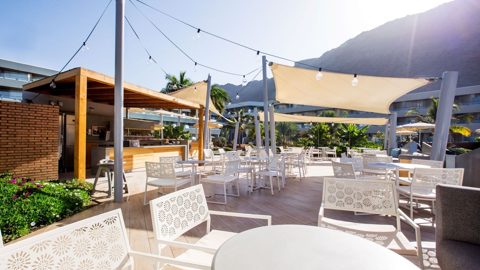 bars-pool-lounge